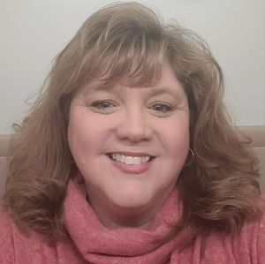 Meet your Posher, Leslie